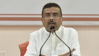 बंगाल के मुख्यमंत्री शुभेंदु अधिकारी