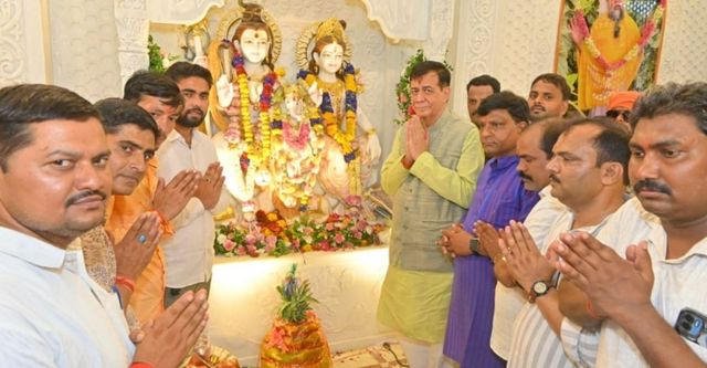प्रेमानंद महाराज की इच्छा हुई पूरी, जन्मभूमि अखरी में बना भव्य चंद्रमौलेश्वर महादेव मंदिर
