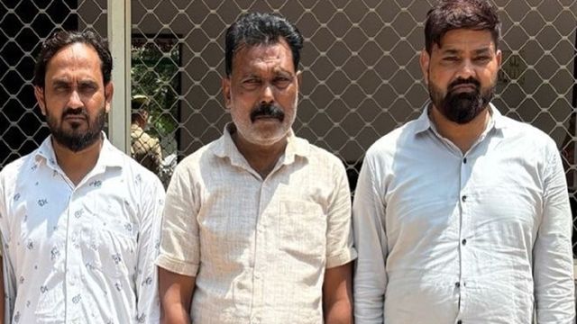 मेरठ में ठेकेदार के ठाठ-बाट देखकर सगे फूफा ने मांगी 50 लाख की रंगदारी, पत्र में दी 'मय्यत सजाने' की धमकी 
