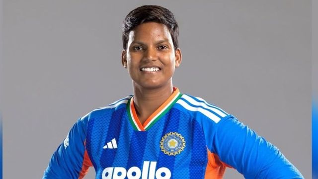 भारतीय क्रिकेटर दीप्ति शर्मा ने 355 विकेट लेकर की झूलन गोस्वामी की बराबरी, वर्ल्ड रिकॉर्ड बनाने से बस एक कदम दूर
