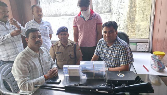 काशीपुर में फर्जी शस्त्र लाइसेंस गिरोह पर एसटीएफ का शिकंजा, एक और आरोपी दबोचा
