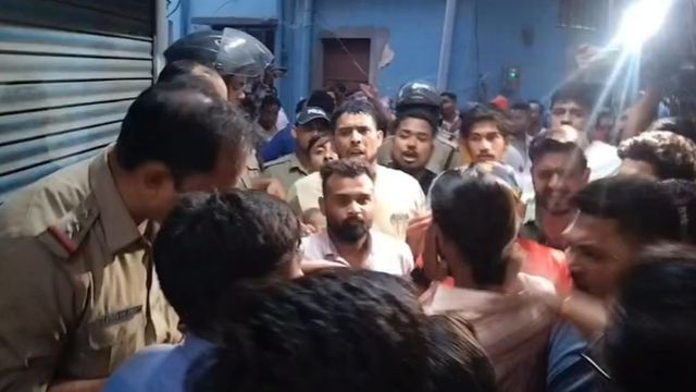 देहरादून में किशोरी से दुष्कर्म, हिंदू संगठनों का हंगामा और पलटन बाजार बंद
