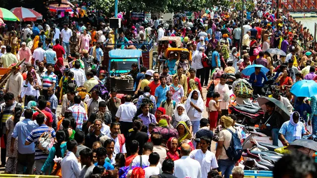 विचार: प्रतिगामी है जनसंख्या प्रोत्साहन नीति
