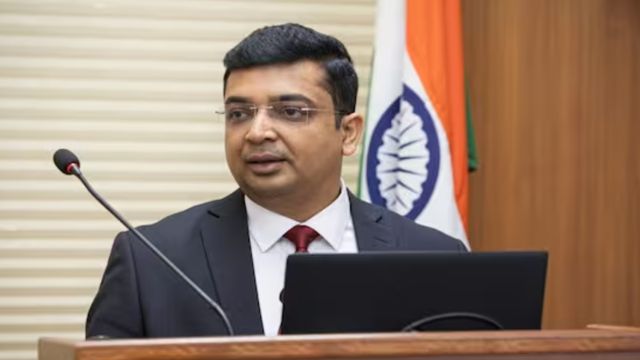कौन हैं कुंदन कुमार? जिन्होंने संभाली पटना डीएम की कमान, दो बार PM मोदी से सम्मानित
