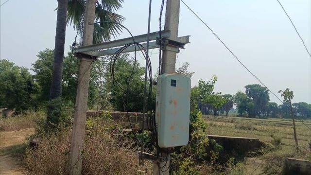 एक ही रात में तीन ट्रांसफार्मरों क्वायल की चोरी, धान की रोपनी से पहले किसानों की बढ़ी मुसीबत
