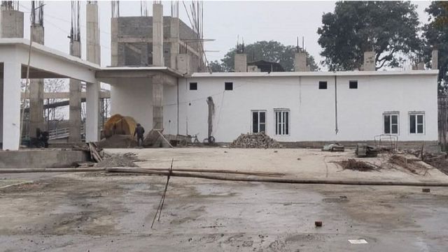 स्टेशन पर विकास कार्यों को मिलेगी गति; रेलवे प्रशासन ने पुराना ठेकेदार हटाया, नया ठेका आवंटित
