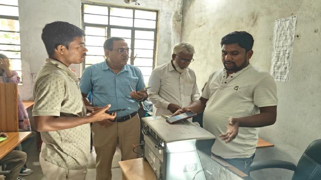 साहिबगंज आधार केंद्र में बड़ा फर्जीवाड़ा, क्लोन फिंगर से बन रहे थे आधार