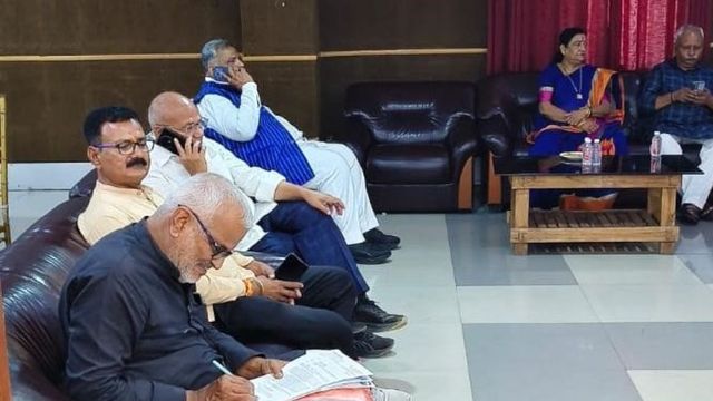 मधुबनी-बिस्फी-कमतौल रेल लाइन का मुद्दा फिर गरमाया, संसदीय समिति में ओवरब्रिज की भी उठी मांग