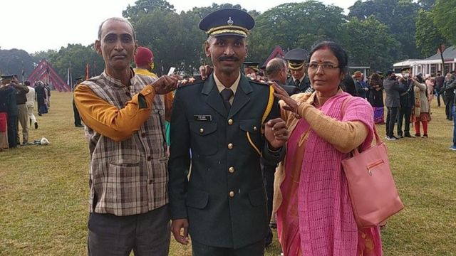 जमीन बेची, ताने सहे, लेकिन नहीं रुकने दी बच्चों की पढ़ाई;  किसान का बेटा बना  कैप्टन, दूसरे बच्‍चों का भी कमाल
