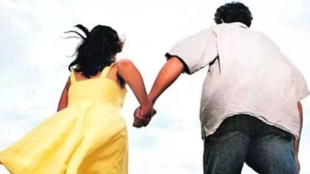 घरवालों से बचने के लिए प्रेमी-प्रेमिका ने नहर में लगाई छलांग, परिजनों ने बाहर निकाल युवक को रॉड और डंडो से पीटा
