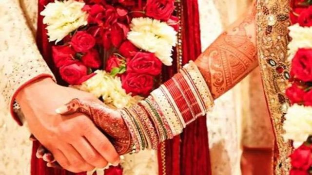 एक लाख के चक्कर में दुबारा दुल्हन बनने को तैयार थीं 1240 महिलाएं, मुख्यमंत्री सामूहिक विवाह योजना की जांच में सामने आई सच्चाई