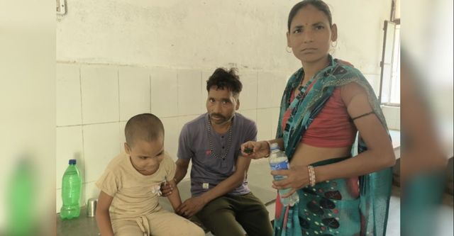 Dog Bite Alert: अभिभावक ध्यान दें! इटावा में कुत्ते के काटने के 1 महीने बाद बच्ची को हुआ रैबीज, भूलकर भी न करें ये गलती
