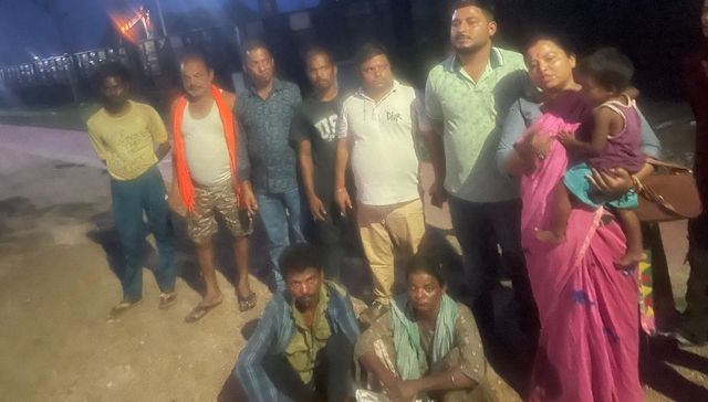 हल्दीपोखर रेलवे स्टेशन पर अज्ञात दंपति के साथ मिला बच्चा, बच्चा चोरी की आशंका से मचा हड़कंप