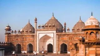 आगरा की जामा मस्जिद।
