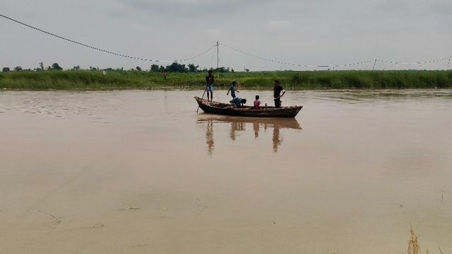 सुपौल में बाढ़ का खतरा! कोसी नदी में जलस्तर बढ़ा, लोगों को आवागमन में हो रही परेशानी 
