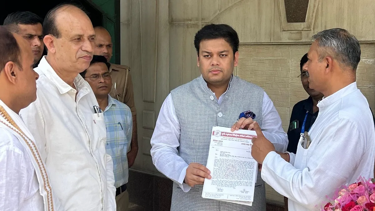 30 जून तक होंगे शिक्षा विभाग के कर्मचारियों के स्वैच्छिक व पारस्परिक तबादले, बेसिक शिक्षा मंत्री ने दिया आश्वासन