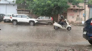रेवाड़ी में हुई बारिश। जागरण