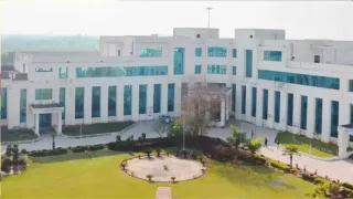 कानूनी पेचीदगी से बचने के लिए यूनीवर्सिटी ने एक रिपोर्ट दर्ज करा दी थी कि उनका रिकाॅर्ड रूम आग लगने से क्षतिग्रस्त हो गया है।