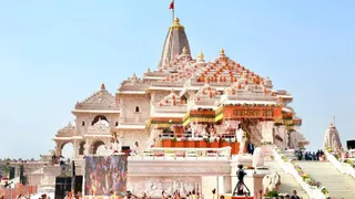 जम्मू-कश्मीर के सिंधी समाज की चांदी की ईंटों के उपयोग पर उठे सवाल। फाइल फोटो