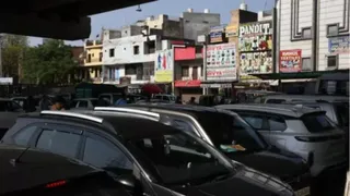 दिल्ली में बनेगी 232 नई पार्किंग। फोटो: आर्काइव