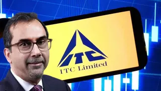 संजीव पुरी का FY26 वेतन 6.8% घटकर 23.91 करोड़ रुपये हुआ।
