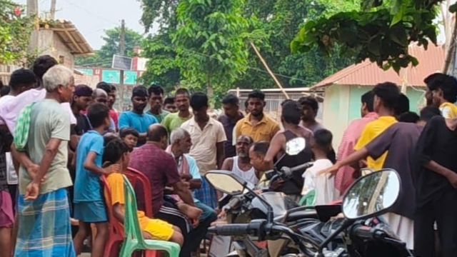 बरात से लौट रहा था परिवार, रास्ते में इंतजार कर रही थी मौत: पूर्णिया में उठी पिता और 2 मासूम बेटों की अर्थी
