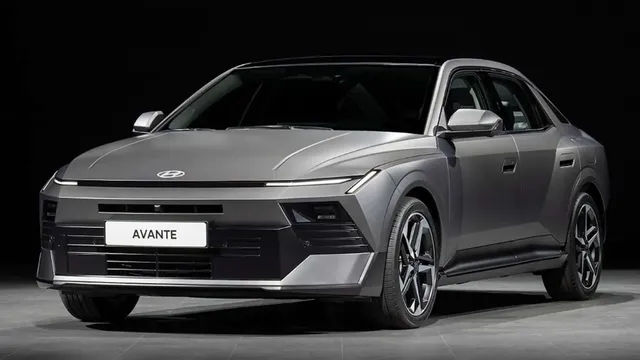  Hyundai Elantra 8वीं पीढ़ी का अनावरण, बड़ा आकार और एआई तकनीक के साथ