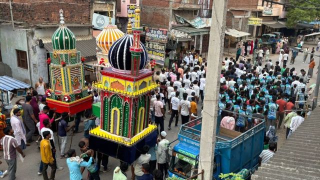 चंदौली में हर साल होता है यूपी-बिहार के ताजियों का मिलन, 100 वर्षों से कायम है अनूठी परंपरा

