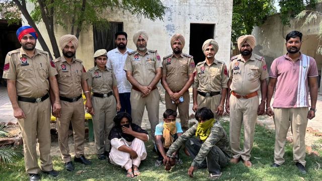 पति पत्नी और वो... पंजाब के मानसा में देवर से संबंध में बाधा बना हसबेंड तो उतार दिया मौत के घाट; महिला समेत 3 गिरफ्तार
