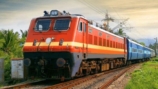 Railway News: पाटलिपुत्र से पूर्णिया के बीच जल्द चलेगी नाइट ट्रेन, सहरसा-लहेरियासराय के बीच बिछेगी नई रेल लाइन

