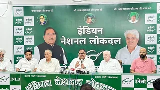 अभय चौटाला का दावा: 60 प्रतिशत नहरों-ड्रेनों की सफाई अधूरी (जागरण फोटो)