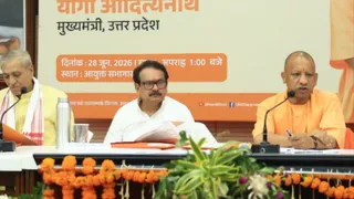 CM योगी के सामने रखा गया 2791 करोड़ के विकास का प्लान।