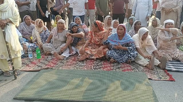 मोगा में सड़क हादसे में युवक की मौत का मामला गरमाया, परिजनों ने लगाया हत्या का आरोप
