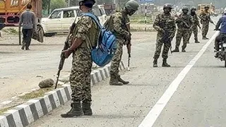 जम्मू-श्रीनगर हाईवे पर एक पल भी नहीं टूटती निगरानी।