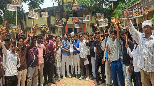 नाजिया इलाही के विवादित बयान पर बिरनी में बवाल, मुस्लिम समुदाय ने की गिरफ्तारी की मांग
