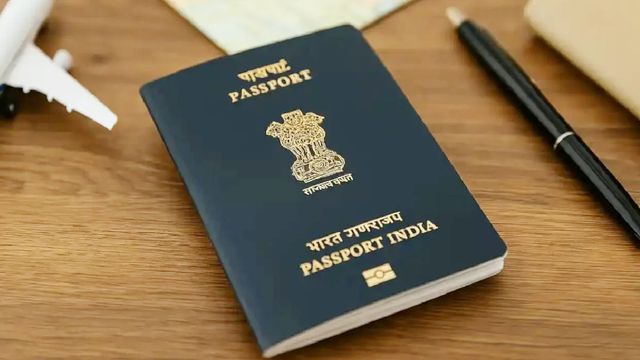 14 साल बाद बढ़ा पासपोर्ट का खर्च! अब जेब से ढीले करने होंगे इतने हजार रुपये, 1 जुलाई से लागू होंगी नई दरें
