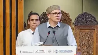 उमर अब्दुल्ला ने ईरान-अमेरिका से 2 हफ्ते में स्थायी समाधान की अपील की।