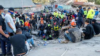 भूकंप के बाद वेनेजुएला में 33 लोगों को बचाया गया(फोटो: रॉयटर्स)