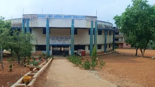 100 छात्राओं के बीमार पड़ने के बाद पसरा सन्नाटा