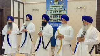 श्री अकाल तख्त साहिब पर मौजूद तख्तों के जत्थेदार।