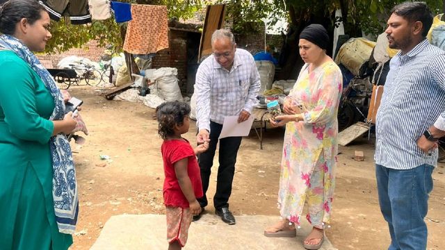 जालंधर में पल्स पोलियो अभियान, दूसरे दिन 72 हजार से अधिक बच्चों को पिलाई खुराक
