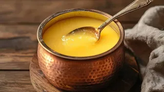 क्या घी सच में सेहत के लिए हानिकारक है? (Picture Courtesy: Freepik)
