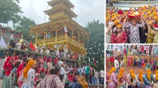 लंबी प्रतीक्षा के बाद अलसी गांव में देवता के विराजने पर गूंजा जयकारा।