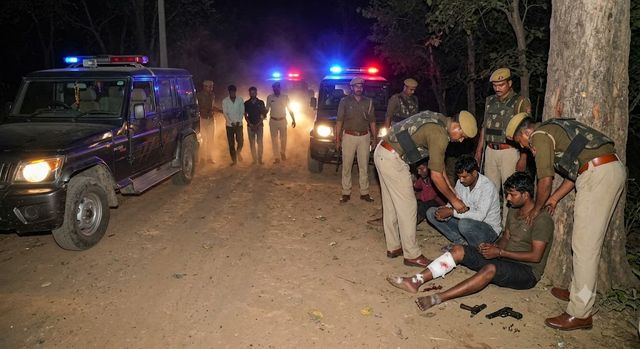 औरैया पुलिस और बदमाशों के बीच मुठभेड़, 6 बदमाश गिरफ्तार; दो के पैर में लगी गोली
