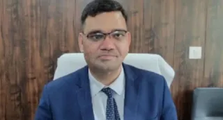 IAS से इस्तीफा देने वाले रिंकू सिंह राही की फाइल फोटो।