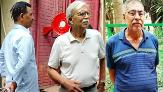 रामपुर तिराहा कांड के दौरान आंदोलनकारियों के वाहनों से फर्जी हथियार बरामदगी के दोषी ब्रजकिशोर व आरक्षी (वर्तमान में दारोगा) उमेश कुमार। तत्कालीन झिंझाना थाने का आरक्षी अनिल कुमार। जागरण