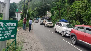 सिरोबगड़ में बदरीनाथ हाईवे खुला। जागरण