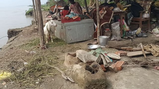 सुपौल में कोसी नदी हर दिन निगल रही जमीन, 30-25 परिवार हुए बेघर; डर के साये में जीने को मजबूर
