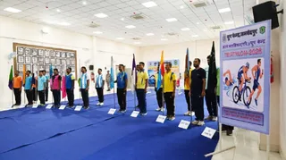 गुरुवार को केंद्रीय रिजर्व पुलिस बल जादूगोड़ा में अंतर बटालियन ट्रायथलॉन प्रतियोगिता का शुभारंभ हुआ।