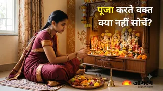 पूजा में इन विचारों से बचें (Picture Credit- AI Generated)